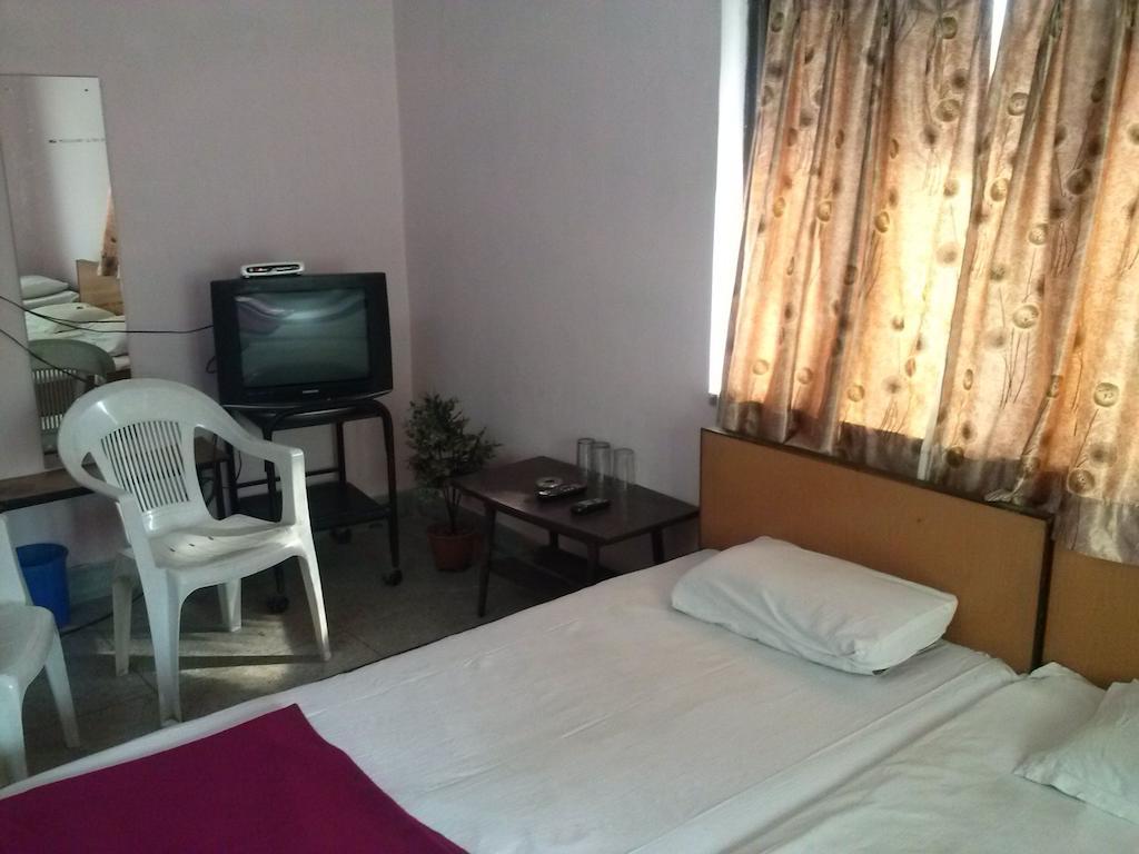 Capital Guest House Kolkata Room photo